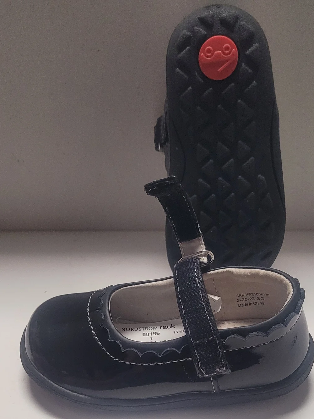 Nordstrom See Kai Run Girls Black Patent Mary Jane Flats with Scalloped Edge